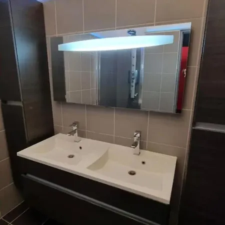 Lägenhet F2 Idealement Place Route Des Sanguinaires